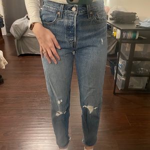 Levi’s Wedgie Medium Wash Ripped Jeans 26